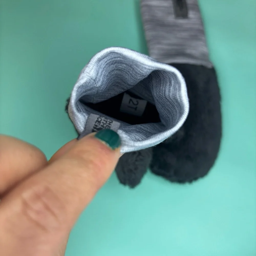THE NORTH FACE TODDLER 2T OSILITO Mittens Gray